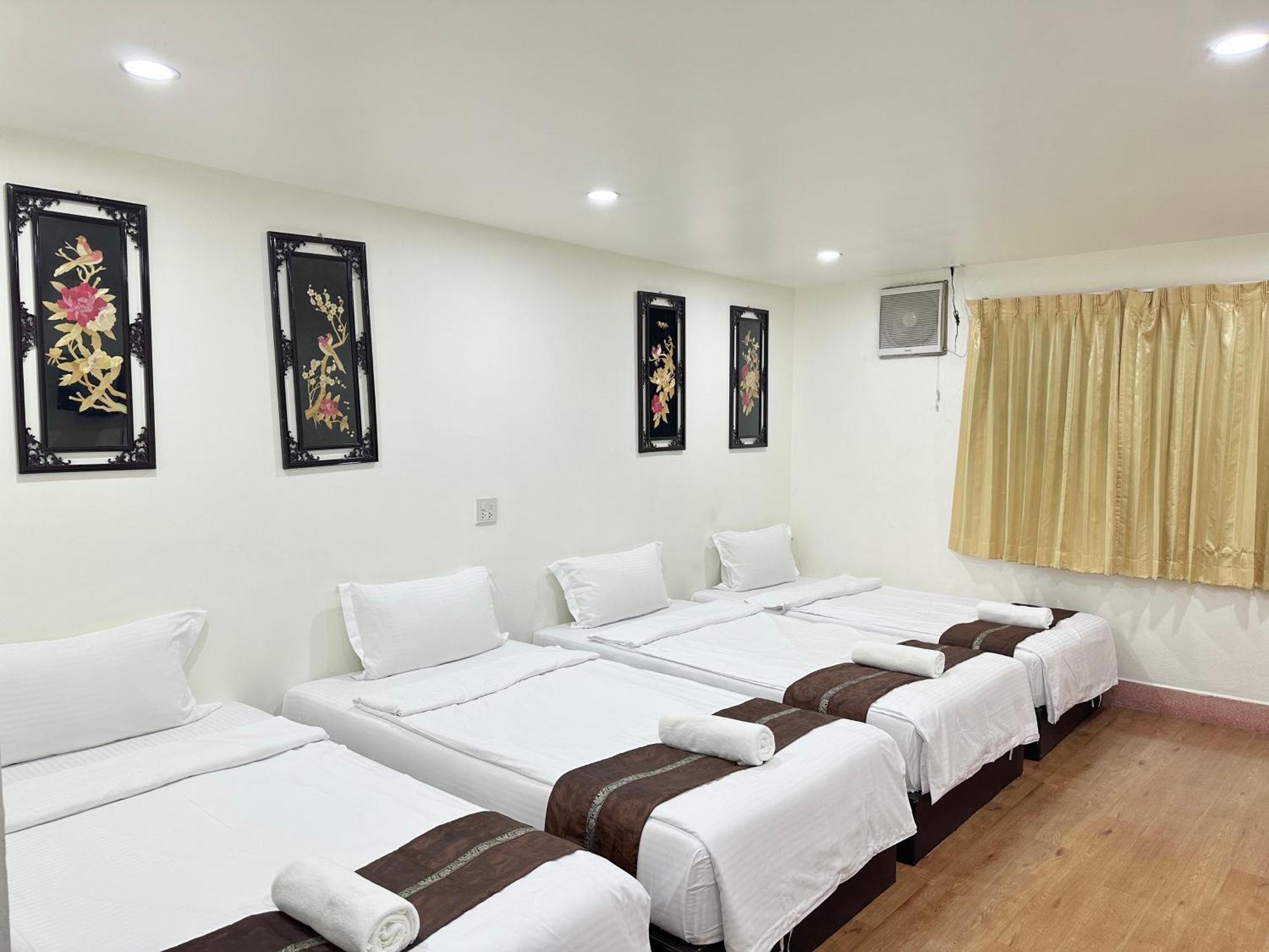 Longzhu Guesthouse Bangkok Exterior photo